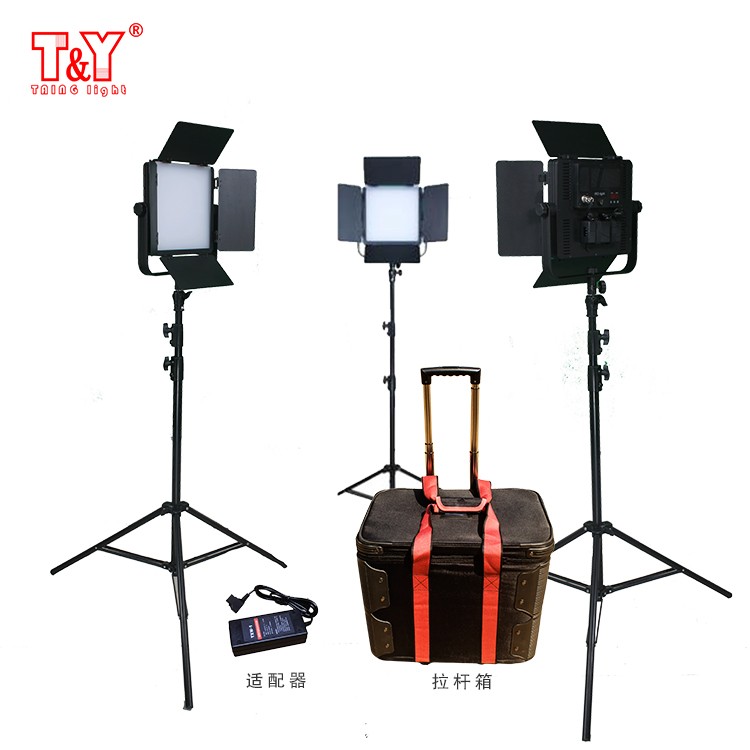 Portable 40W LED lights and stands kit with carrying case